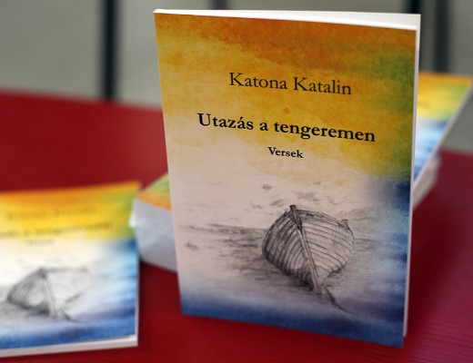 Utazás a tengeremen címmel jelent meg az ÁGOTA Közösség fiataljának verseskötete